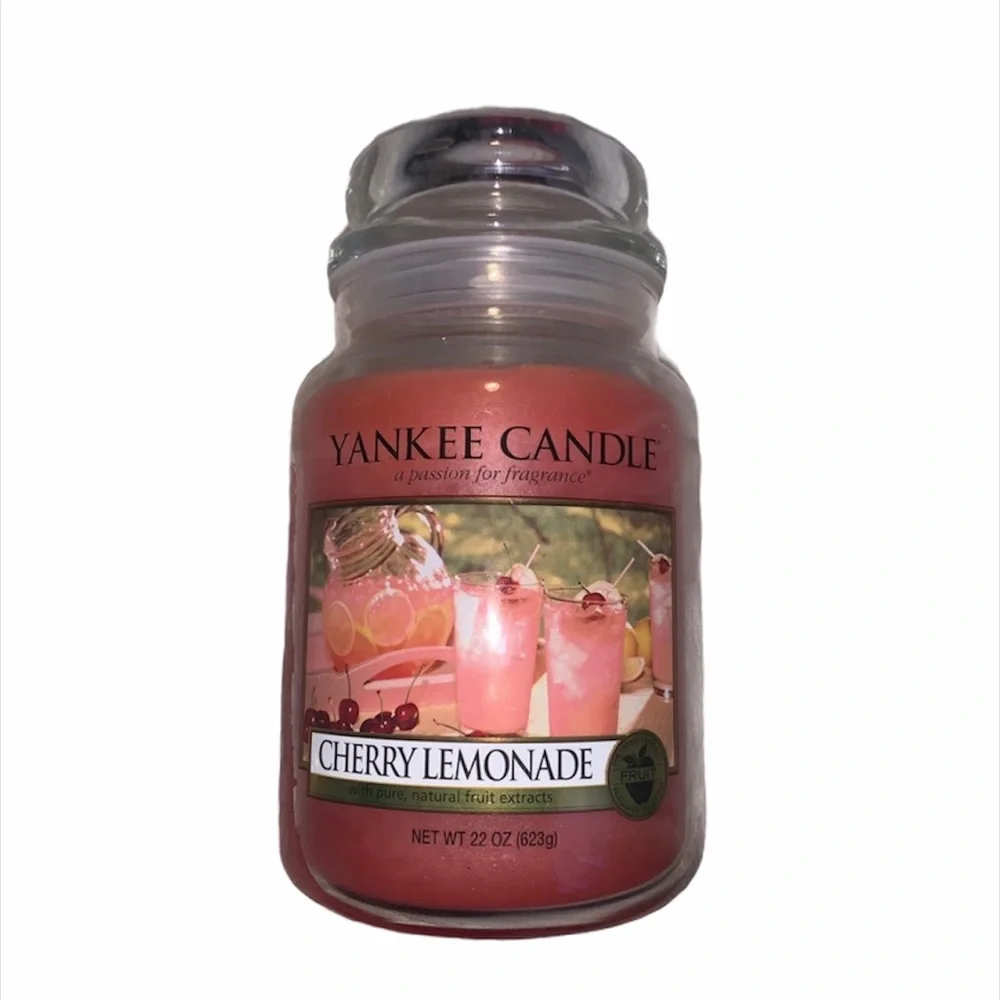 Yankee Candle cherry lemonade candle